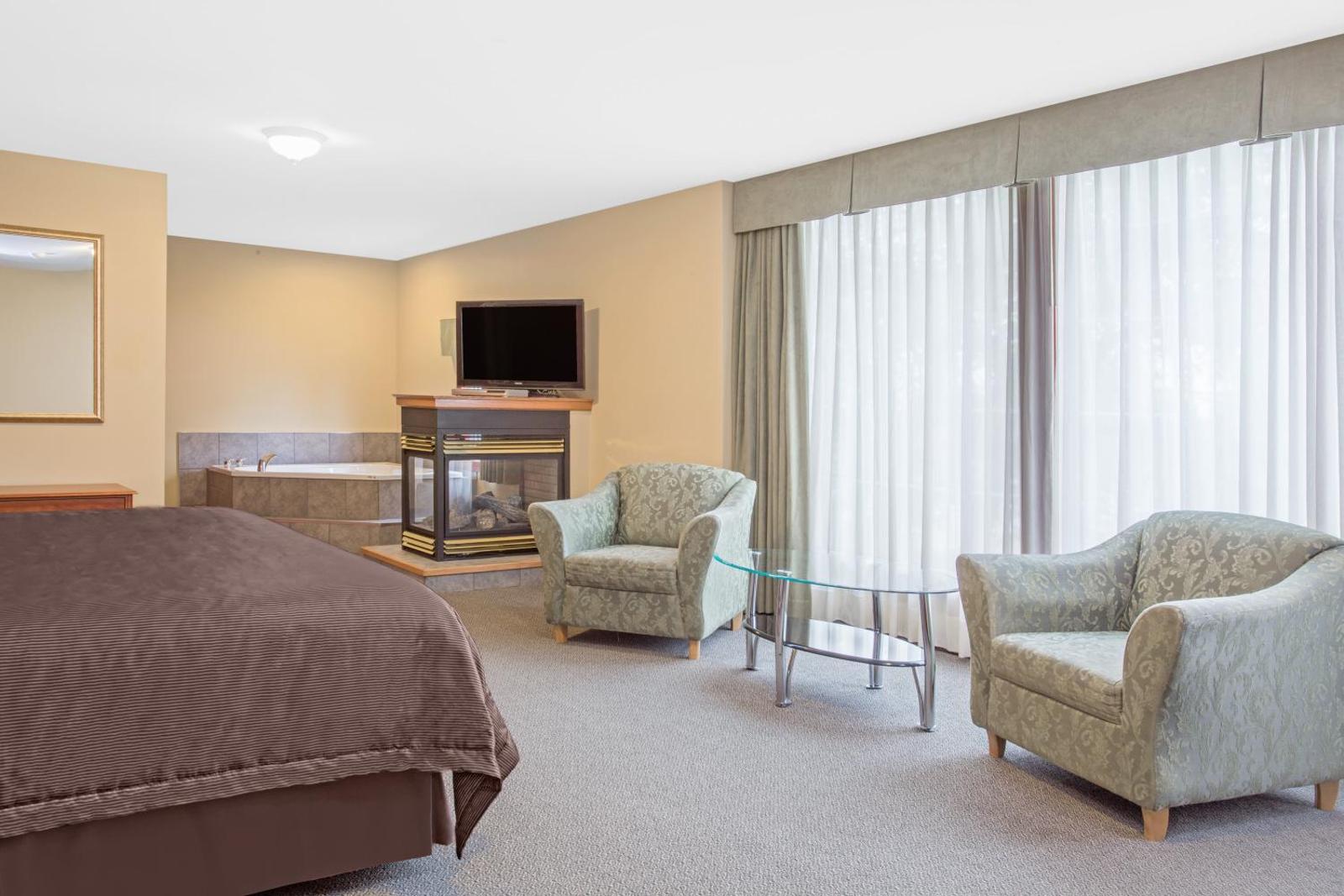 Super 8 by Wyndham Sault Ste Marie On