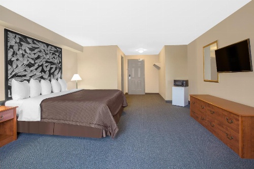 Super 8 by Wyndham Sault Ste Marie On image 2